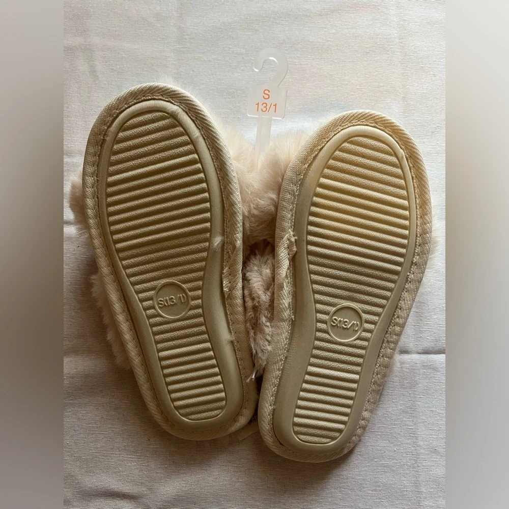 Cat & Jack Girls Faux Fur Fuzzy Soft Slide Cross Over Slippers S 13/1
